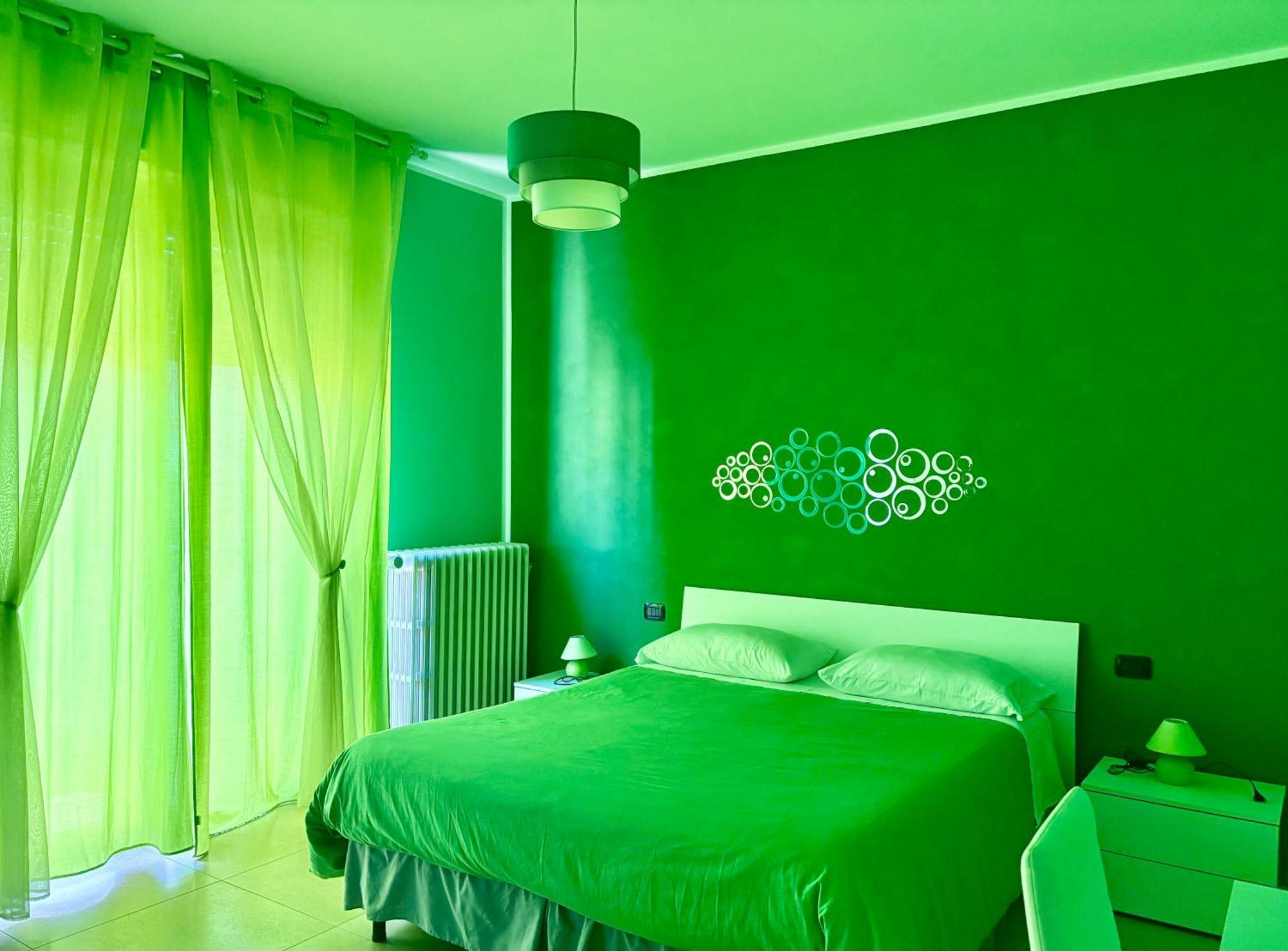Color House Malpensa B&B Cassano Magnago Eksteriør billede