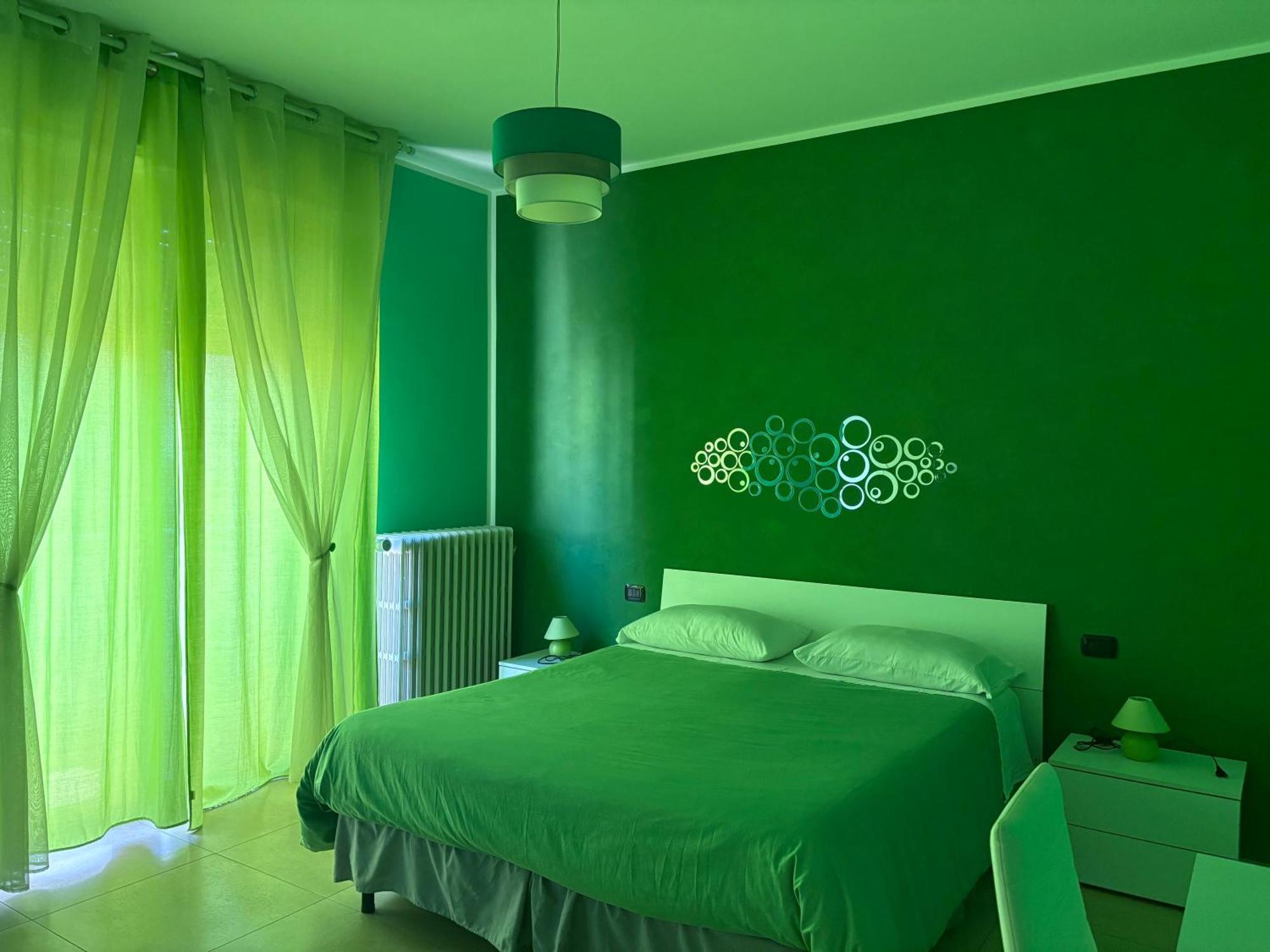 Color House Malpensa B&B Cassano Magnago Eksteriør billede